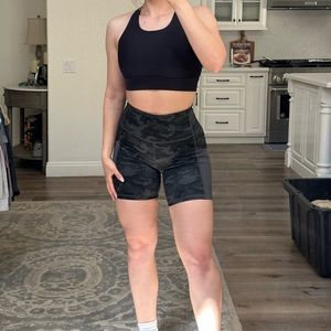 Fabletics workout set - camo (small)